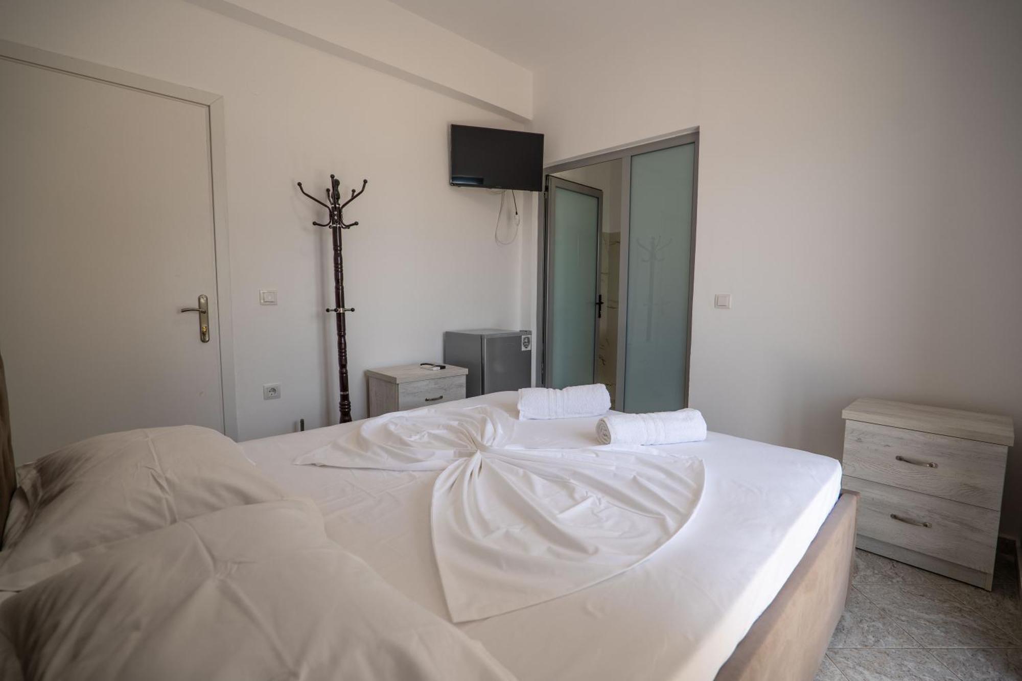 ساراندا Sunset Aparthotel المظهر الخارجي الصورة